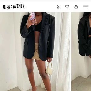 DJERF AVENUE Forever Blazer in Black. XXS